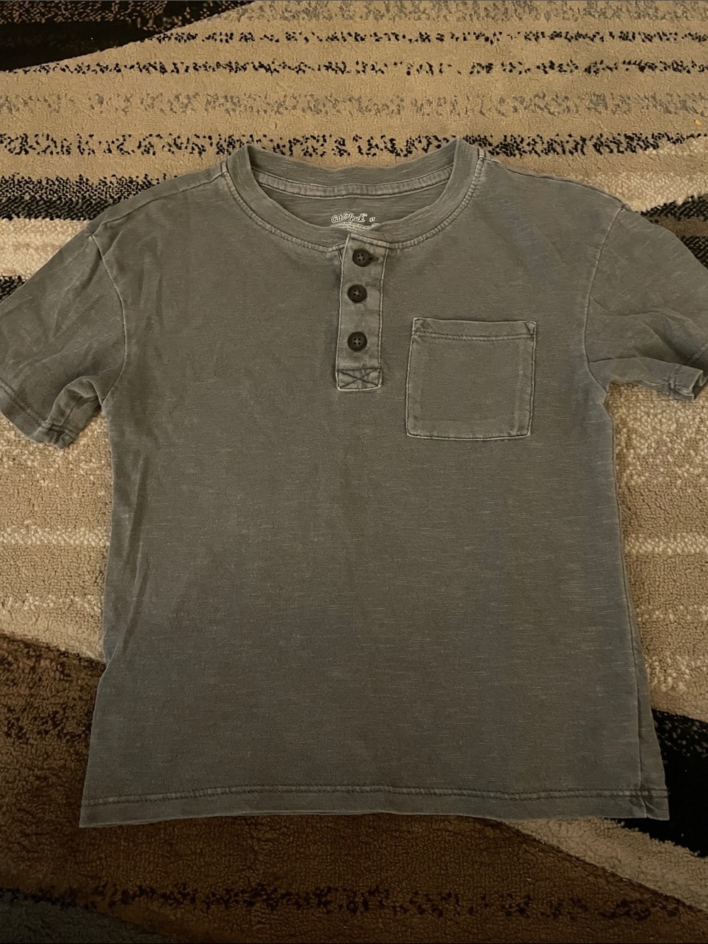 Cat & Jack Boys Short Sleeve Henley Tee in Faded Gray